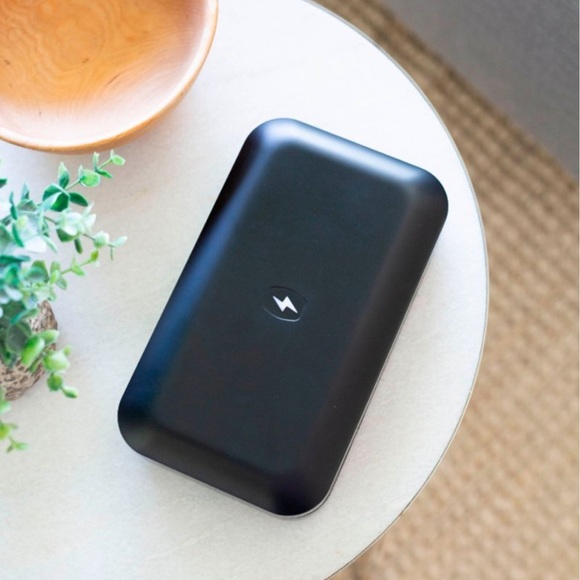 PHONESOAP 3 UV-C Cell Phone Sanitizer - Black - Picture 12 of 12